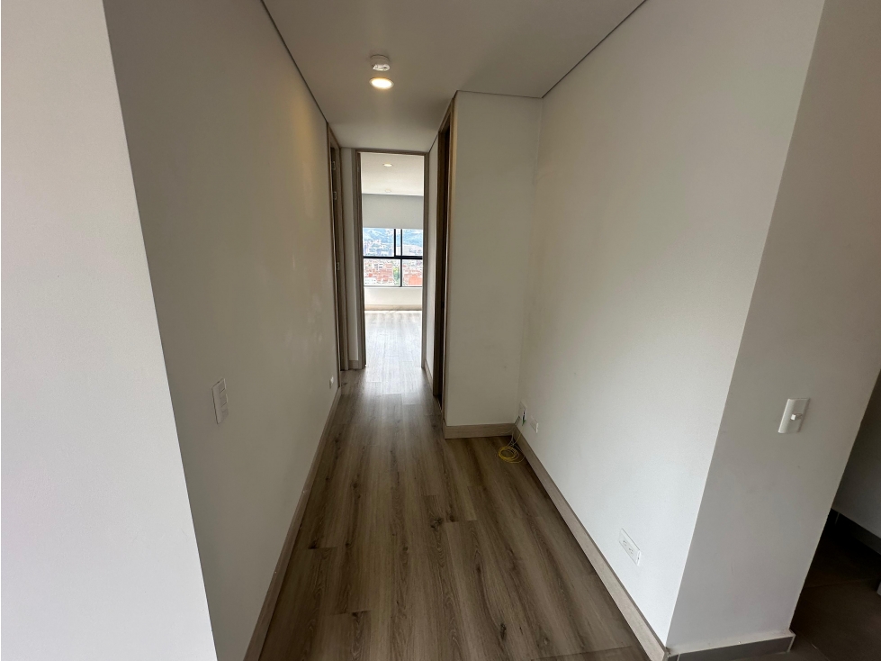 RENTO APARTAMENTO EN LA LOMA DE LAS BRUJAS — foto 5