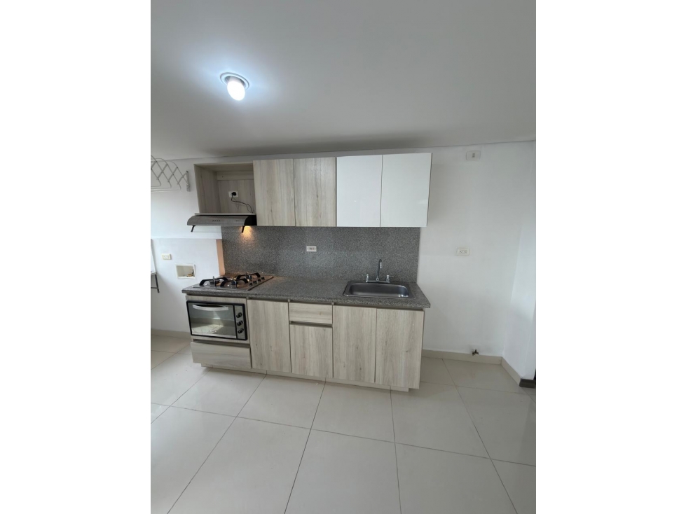 RENTO APARTAMENTO EN SABANETA PARTE PLANA — foto 2