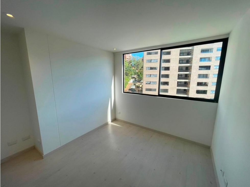 APARTAMENTO EN ARRIENDO EN CASTROPOOL