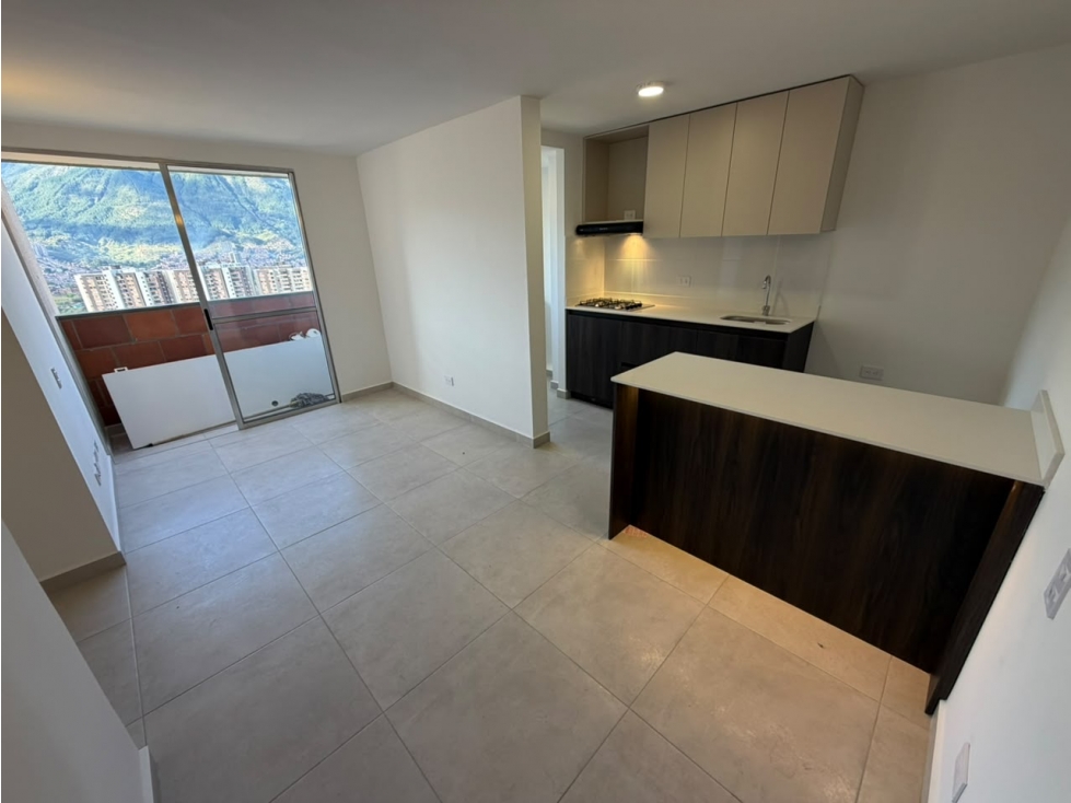 ARRIENDO APARTAMENTO EN SANTA ANA BELLO