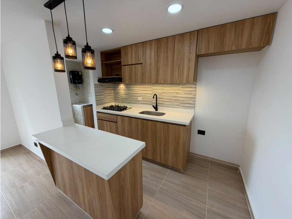ARRIENDO APARTAMENTO EN SANTA ANA BELLO — foto 2
