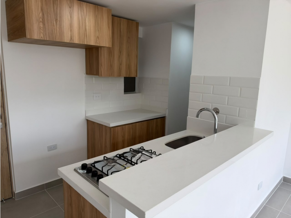 ARRIENDO APARTAMENTO EN BELLO SAN GABRIEL — foto 2