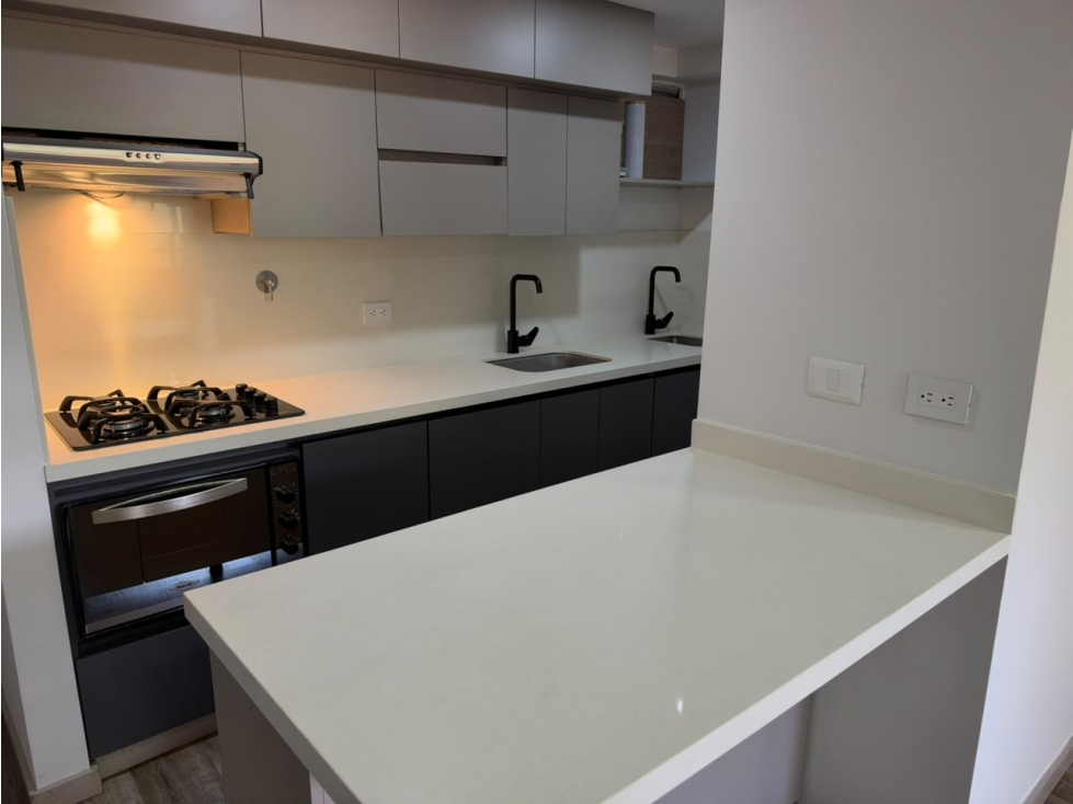 ARRIENDO APARTAMENTO EN NIQUIA BELLO — foto 3