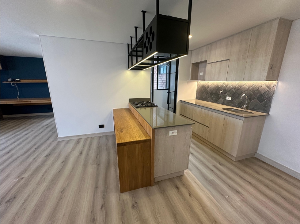 RENTO APARTAMENTO EN ENVIGADO LOMA DE LAS BRUJAS