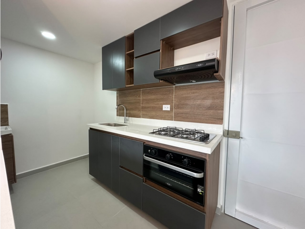 ARRIENDO APARTAMENTO EN BELLO BUCAROS — foto 2