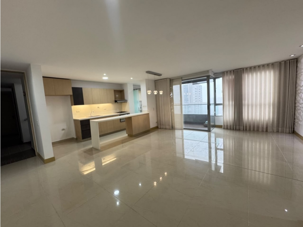 ARRIENDO APARTAMENTO EN CASTROPOL - 1
