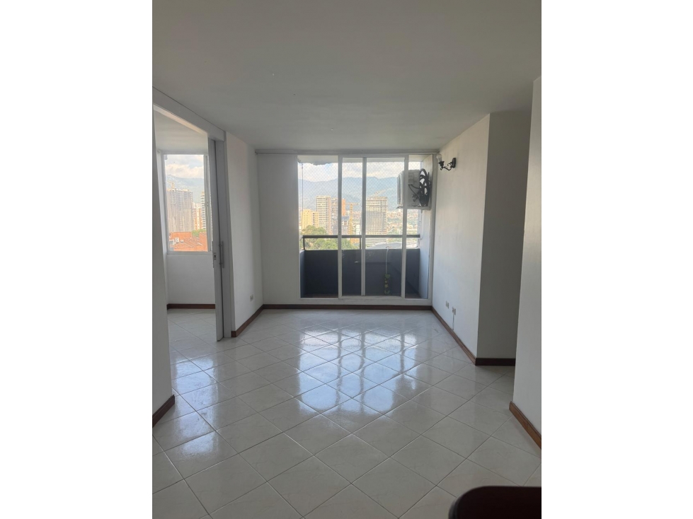 ARRIENDO APARTAMENTO LOMA SAN JULIAN