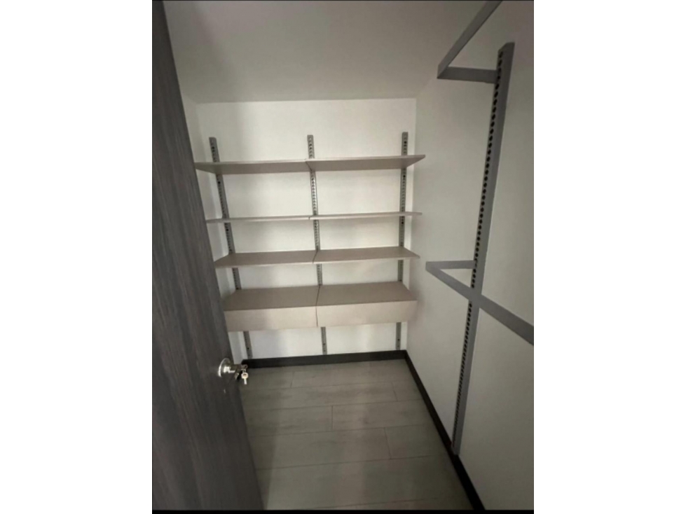 APARTAESTUDIO ARRIENDO CIUDAD DEL RIO — foto 4