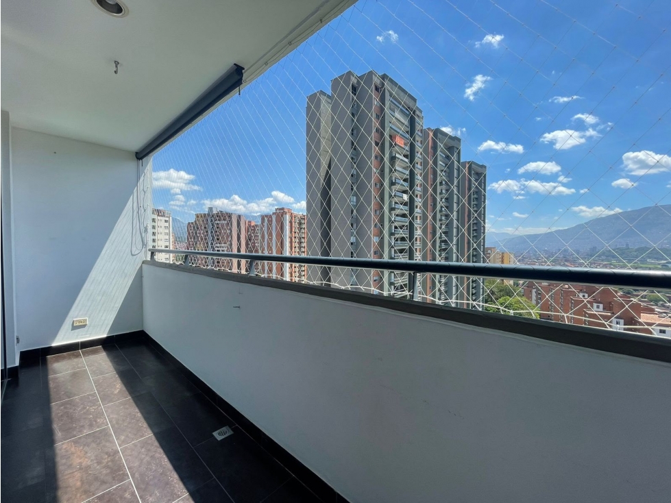 Arriendo apartamento Loma de los Berrnal — foto 5