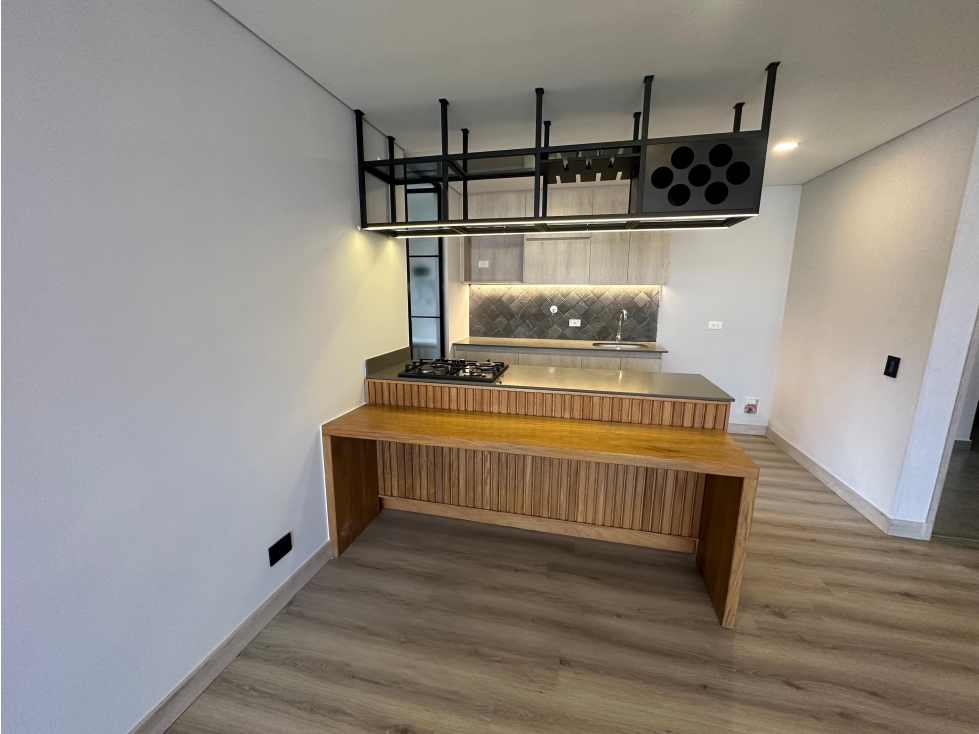 RENTO APARTAMENTO EN ENVIGADO LOMA DE LAS BRUJAS — foto 3