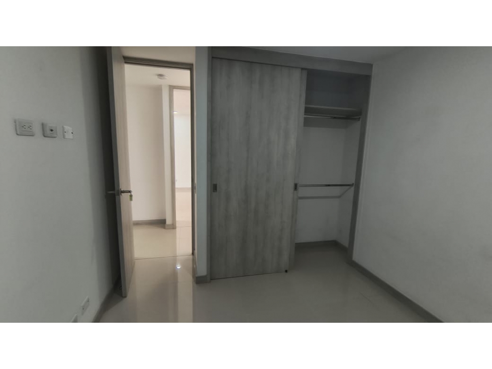 ARRIENDO APARTAMENTO SAN DIEGO — foto 3