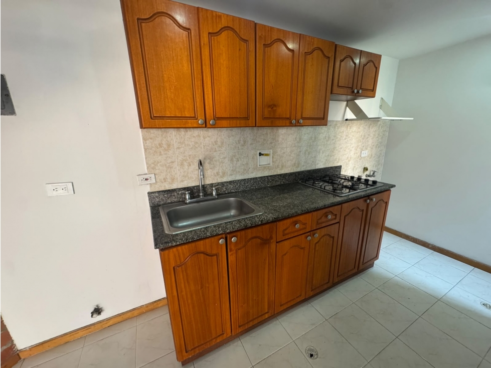 ARRIENDO APARTAMENTO POBLADO LOMA DEL INDIO — foto 3