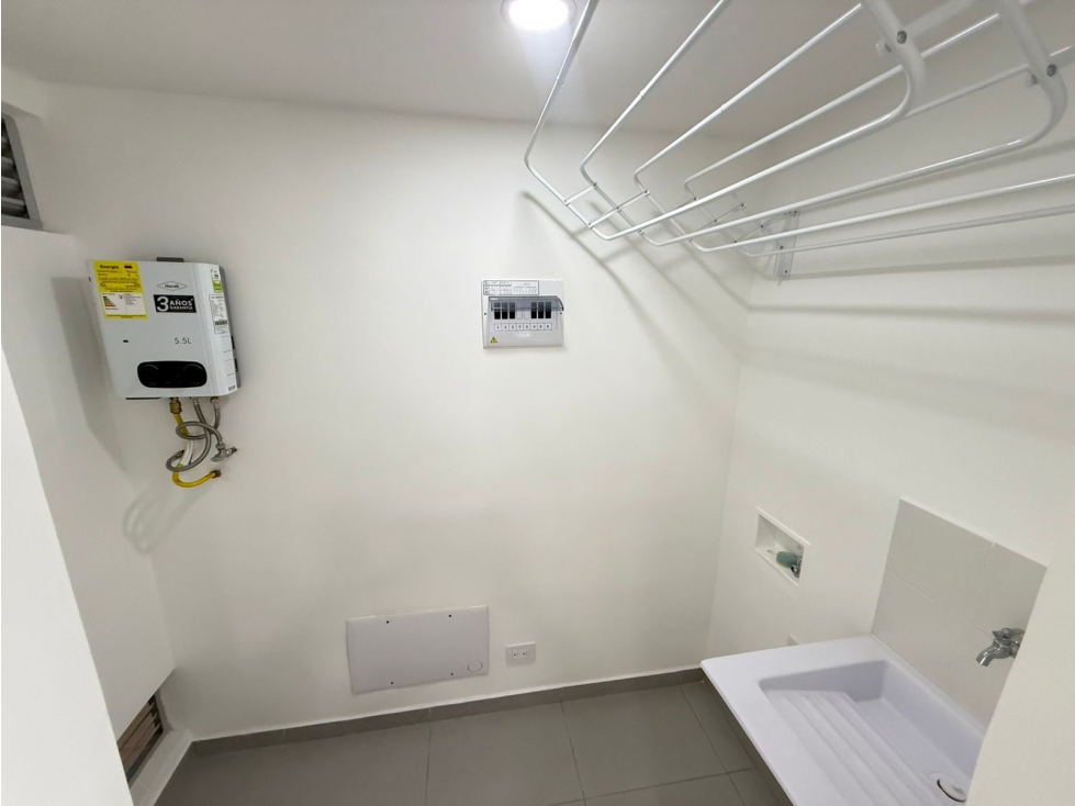 APTO EN ARRIENDO EN SABANETA — foto 3