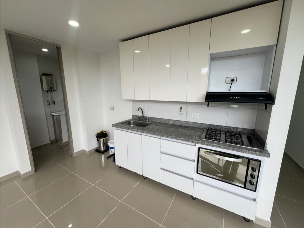 Apartamento en arriendo en la Almeria - Laureles — foto 2