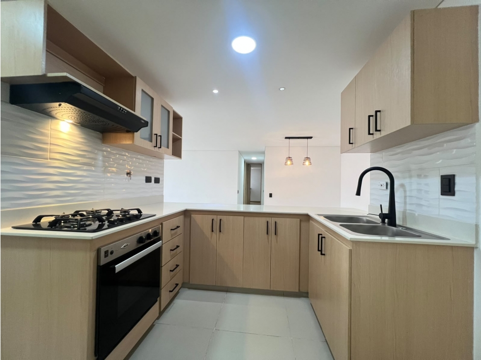 ARRIENDO APARTAMENTO SECTOR SAN JOSE PARTE BAJA.