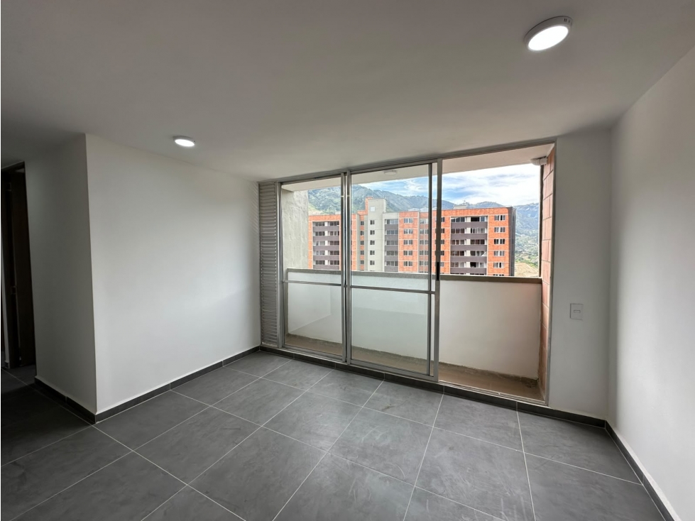 ARRIENDO APARTAMENTO EN BELLO BUCAROS — foto 4