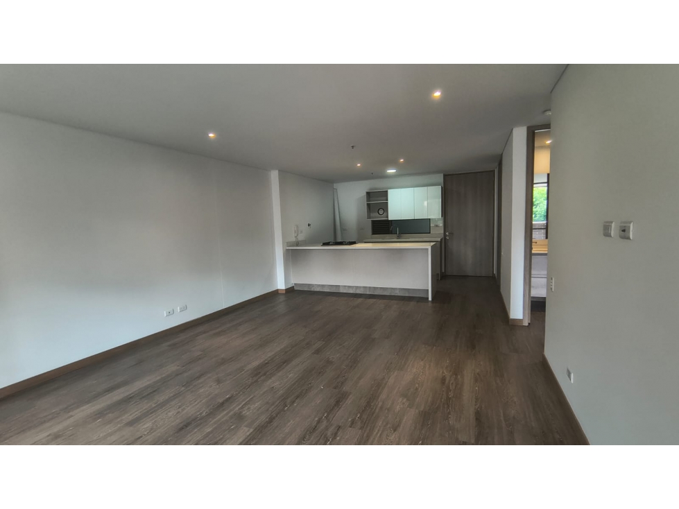 Arriendo apartamento EL TESORO