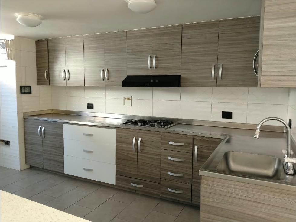 ARRIENDO APARTAMENTO LAS LOMAS — foto 5