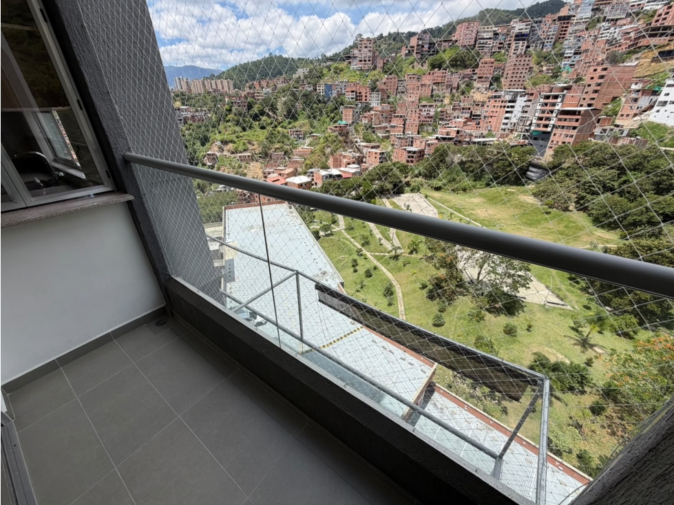 APARTAMENTOEN LOMA DE LOS BERNAL — foto 4