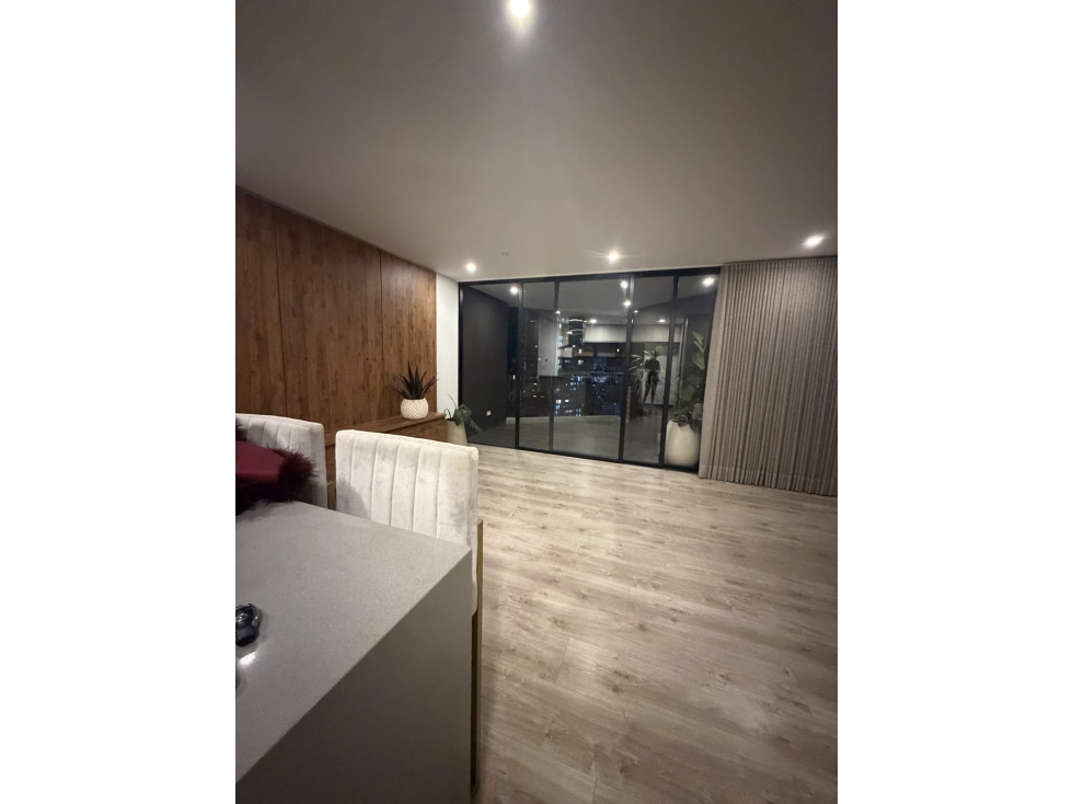 ARRIENDO APARTAMENTO POBLADO-ALTOS DEL POBLADO — foto 3