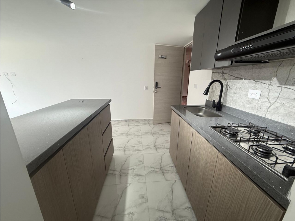 ARRIENDO APARTAMENTO SECTOR BELLO — foto 4