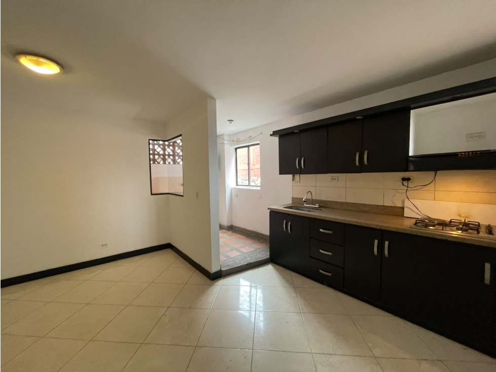 APARTAMENTO EN ARRINDO LA GLORIA ITAGUI — foto 2