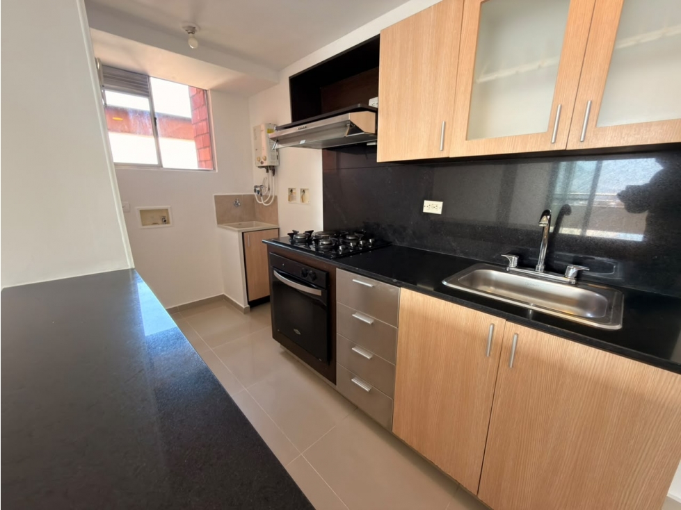 ARRIENDO APARTAMENTO SECTOR CALASANZ — foto 2