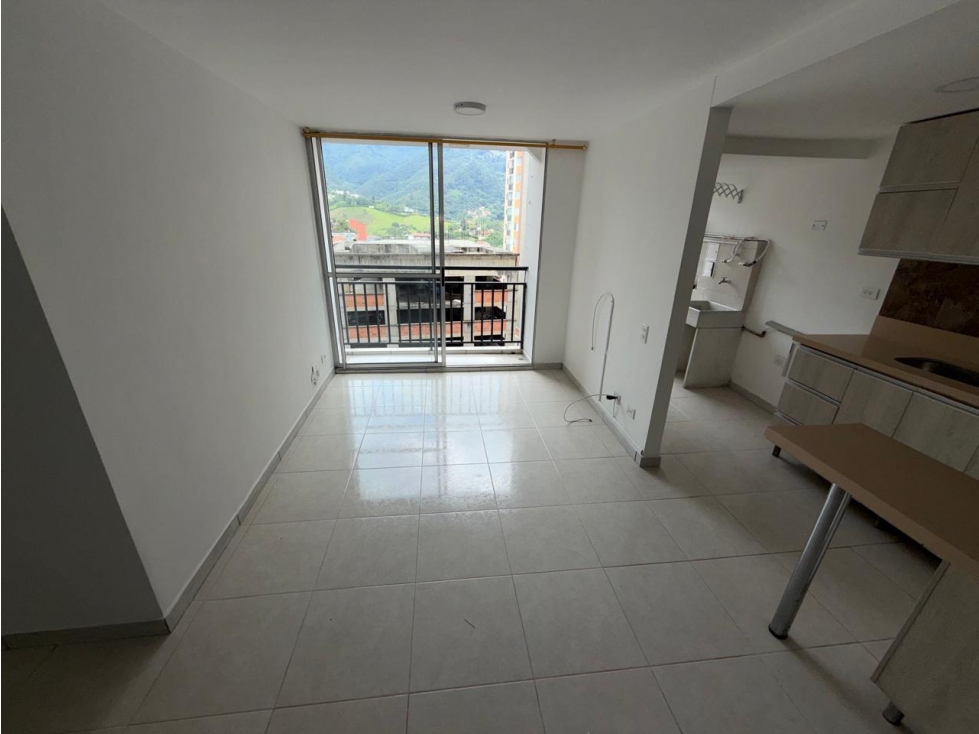 APARTAMENTO EN ARRIENDO EN LA DOCTORA-SABANETA — foto 4