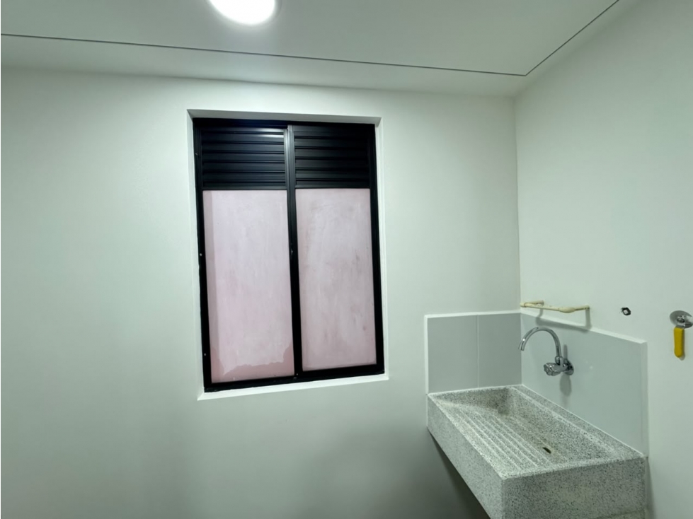 ARRIENDO APARTAMENTO POBLADO PALMAS — foto 2