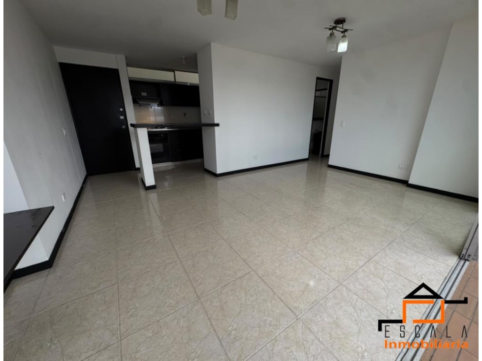 Arriendo Apartamento Loma de los Bernal