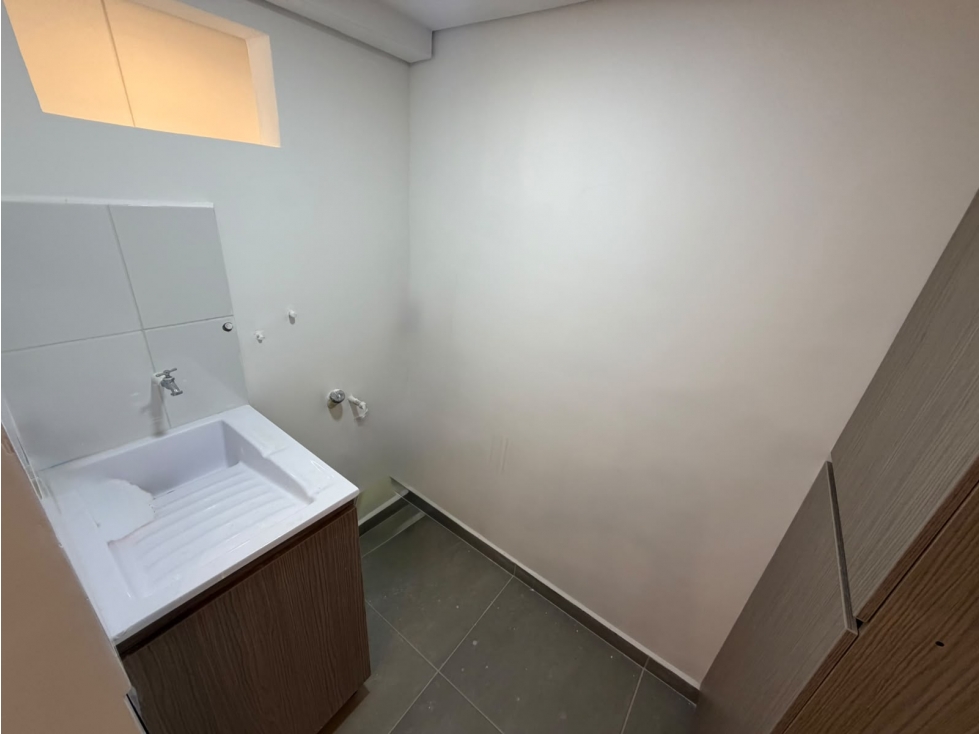 ARRIENDO APARTAMENTO EN MACHADO BELLO — foto 2