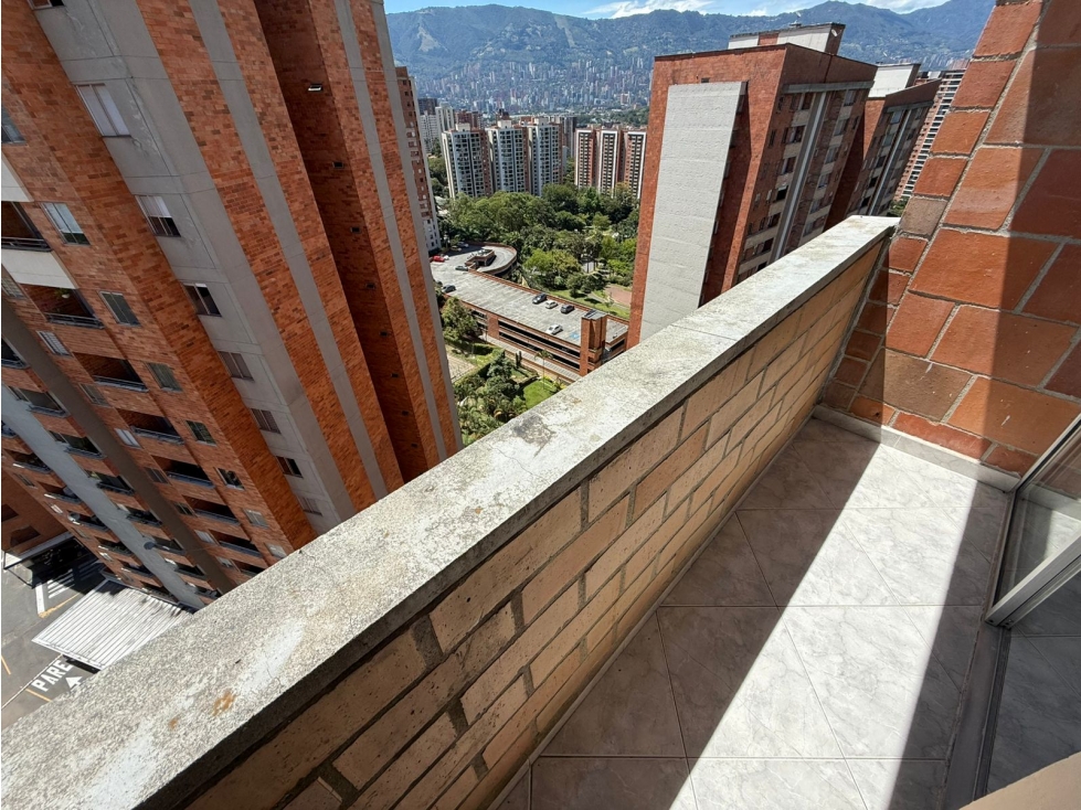 Arriendo apartamento Loma de los Bernal — foto 5