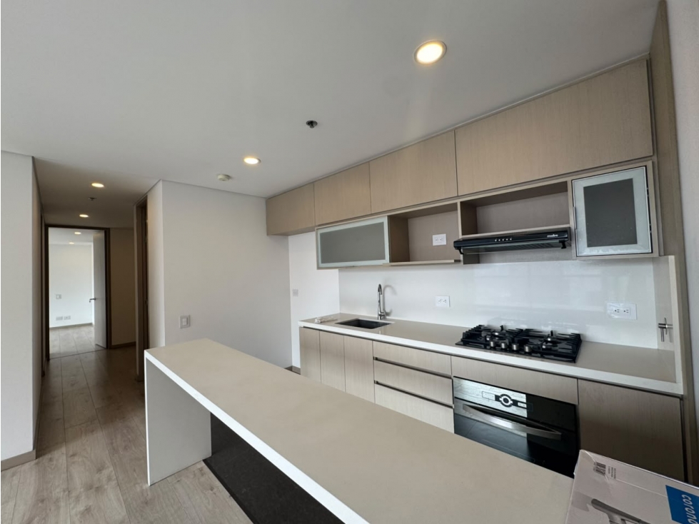 APARTAMENTO EN ALTOS DEL POBLADO — foto 3