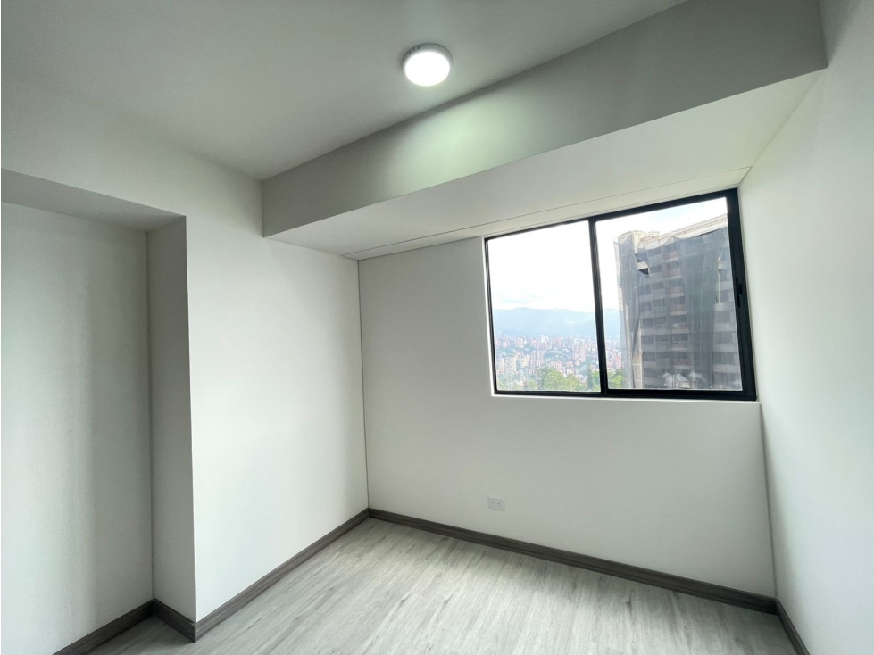 ARRIENDO APARTAMENTO POBLADO-ALTOS DEL POBLADO — foto 2
