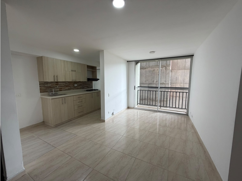 APARTAMENTO EN ARRIENDO LA DOCTORA -SABANETA — foto 4