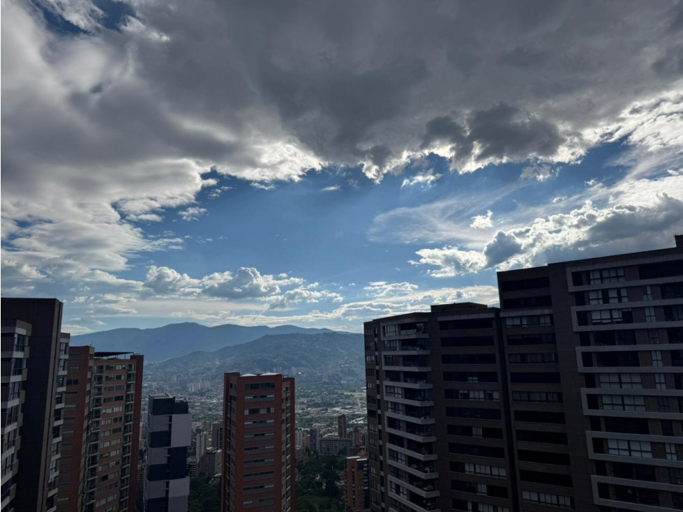 APARTAMENTO EN ALTOS DEL POBLADO — foto 3