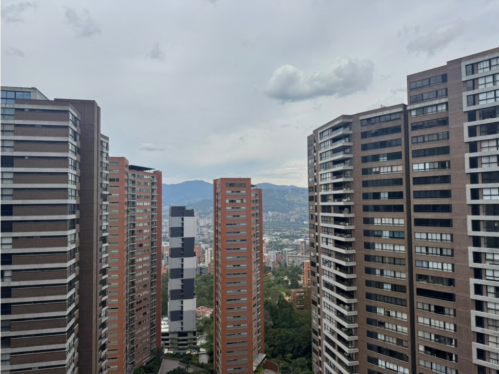 APARTAMENTO EN ALTOS DEL POBLADO — foto 4