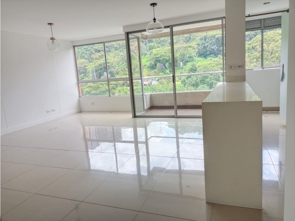 ARRIENDO APARTAMENTO POBLADO CASTROPOL — foto 4