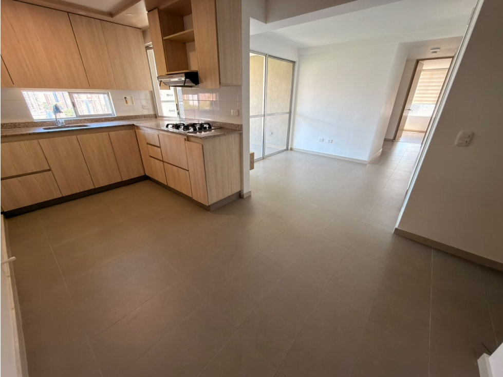 Arriendo Apartamento Loma de Los Bernal
