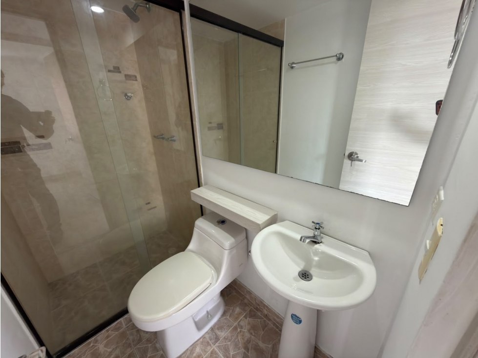 Arriendo apartamento Loma de los Bernal — foto 5