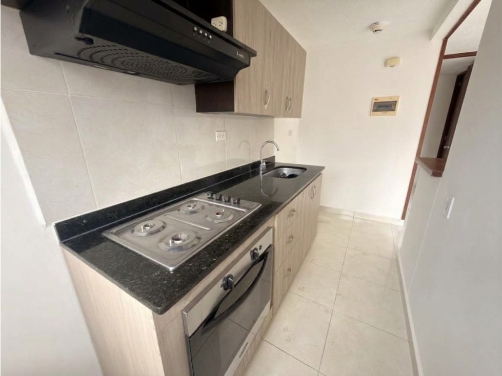 Arriendo apartamento Loma de los Bernal