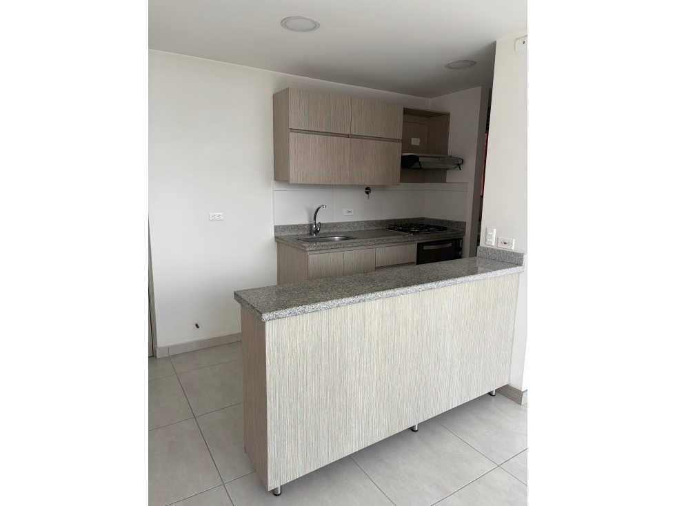 APARTAMENTO EN ARRIENDO SAN REMO -SABANETA — foto 2
