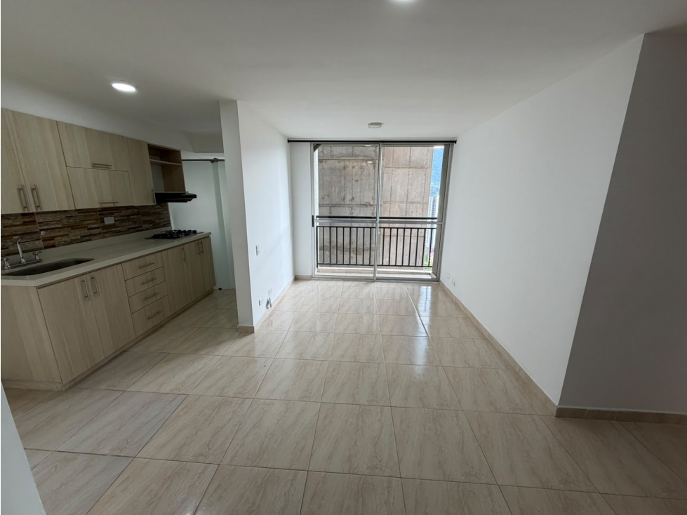 APARTAMENTO EN ARRIENDO LA DOCTORA -SABANETA — foto 5