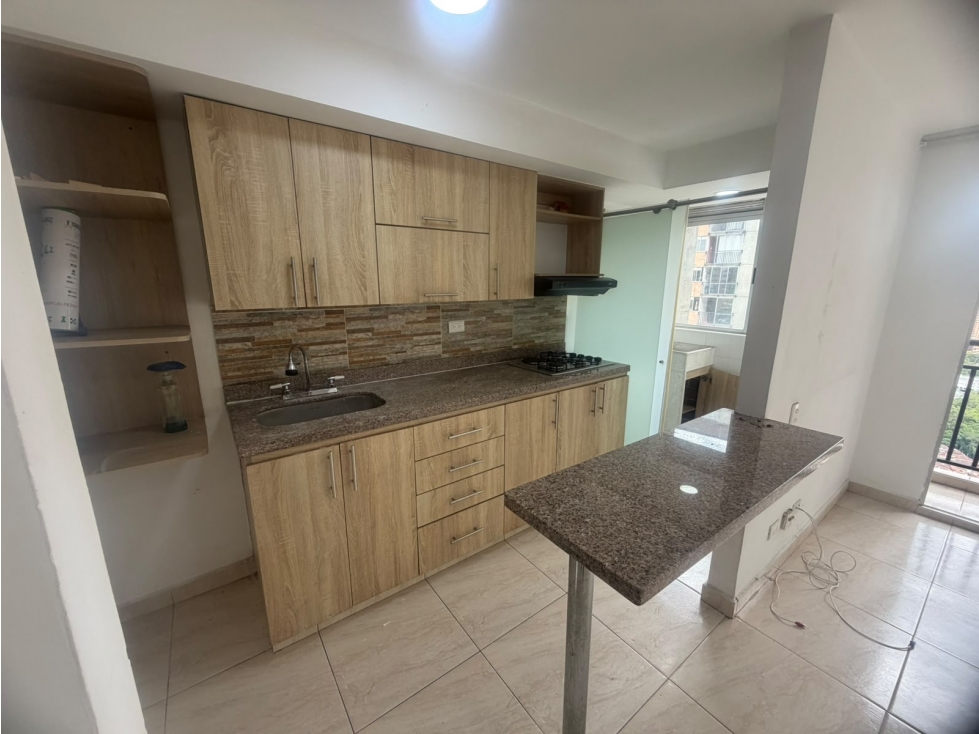 APARTAMENTO EN ARRIENDO EN LA DOCTORA-SABANETA — foto 4