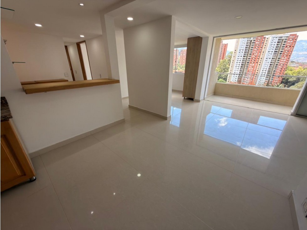 Arriendo apartamento Loma de los Bernal — foto 4