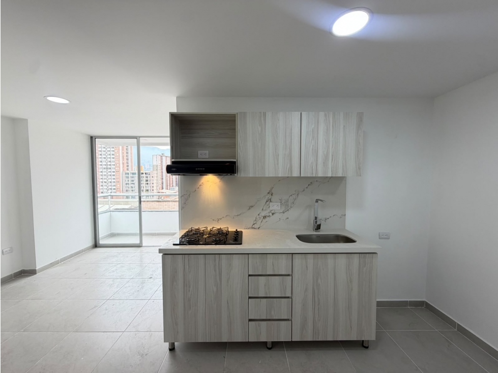 ARRIENDO APTO EN MARIA AUXILIADORA PARTE BAJA -SABANETA — foto 2