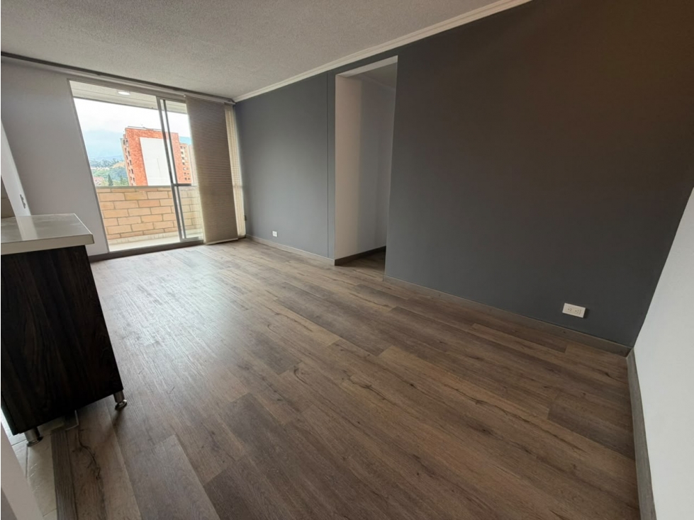Arriendo apartamento Loma de los Bernal — foto 3