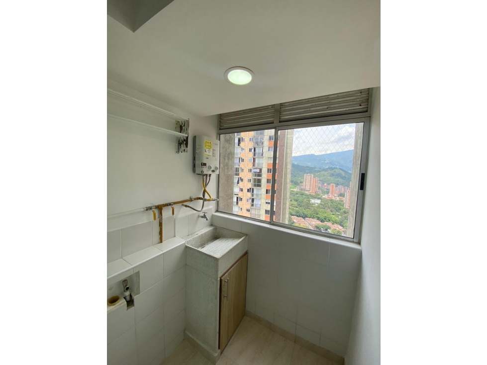 APARTAMENTO EN ARRIENDO LA DOCTORA SABANETA — foto 5
