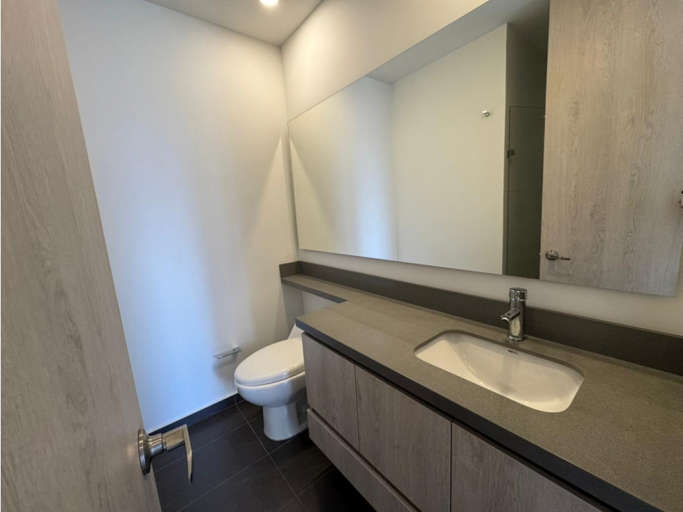 APARTAMENTO EN ALTOS DEL POBLADO — foto 4