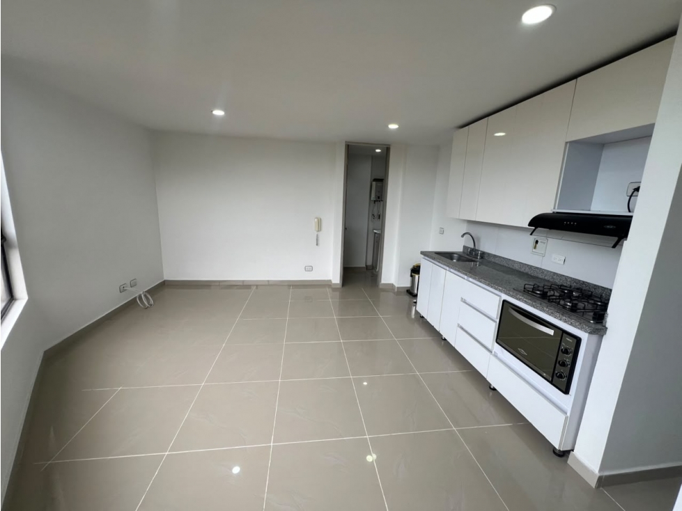 Apartamento en arriendo en la Almeria - Laureles — foto 3